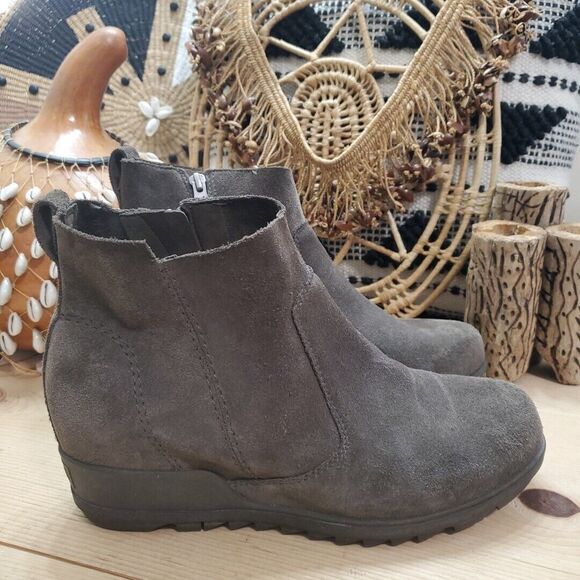 Sorel Womens 10.5/41.5 Evie Ankle Low Wedge Booties Suede Gray Zip EVA Comfort - Picture 1 of 14